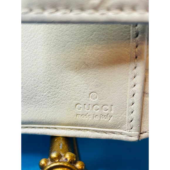 Gucci Vanilla Cream Leather Heart Logo Bi-Fold Wallet - Picture 5 of 15